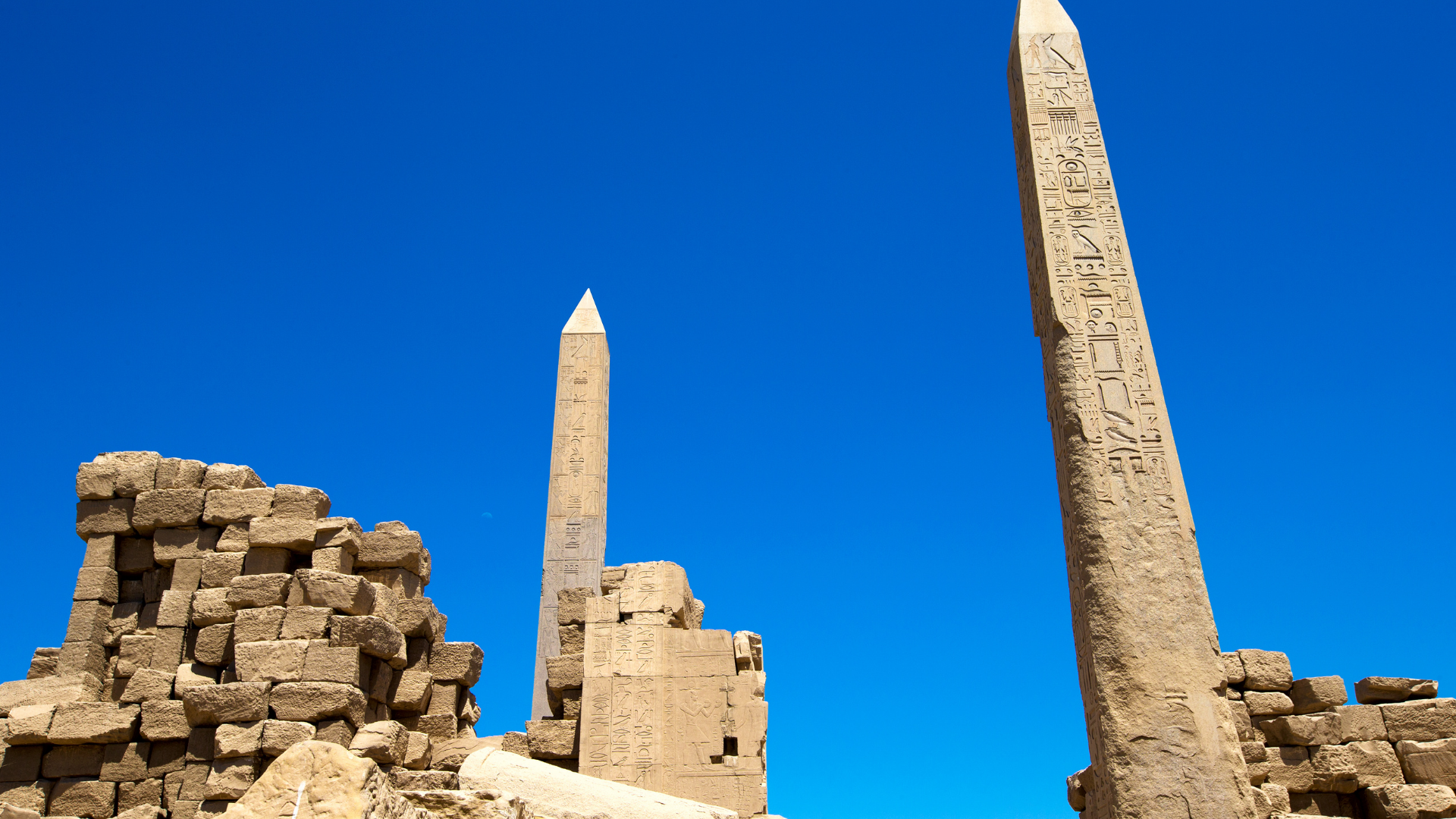 The Obelisk of Queen Hatshepsut. East Bank tour